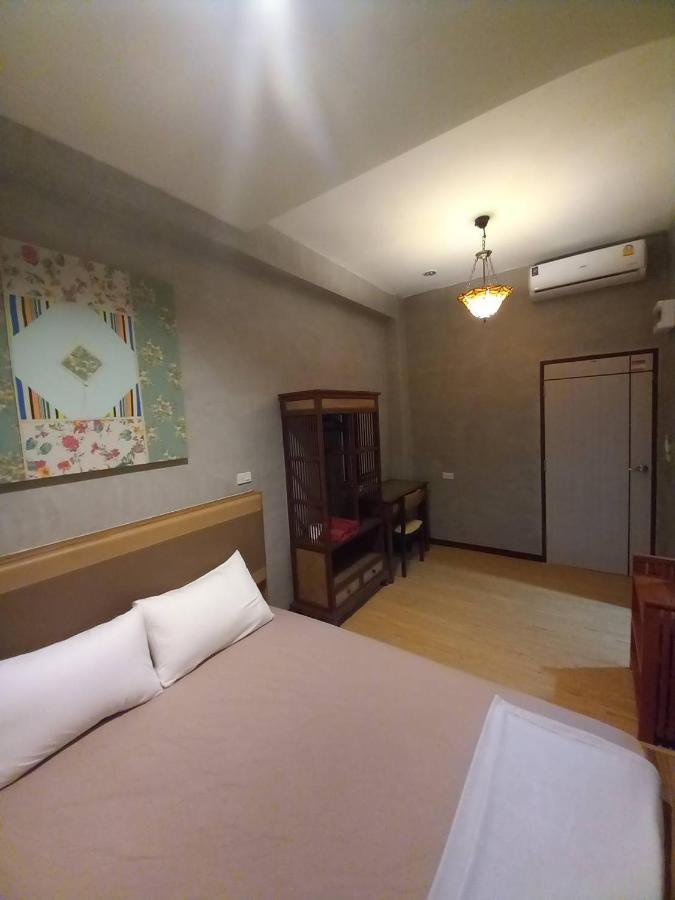 Buri Hostel Bangkok Banguecoque Exterior foto